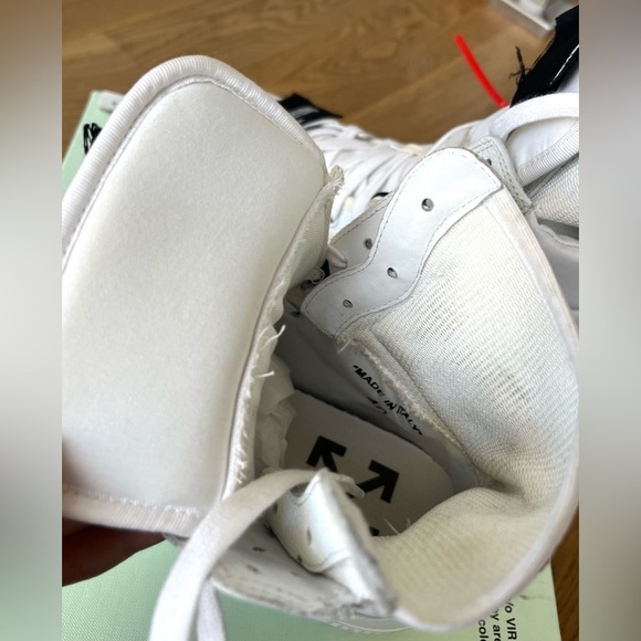 OFF-White Off-Court High White Sneakers - Picture 10 of 14